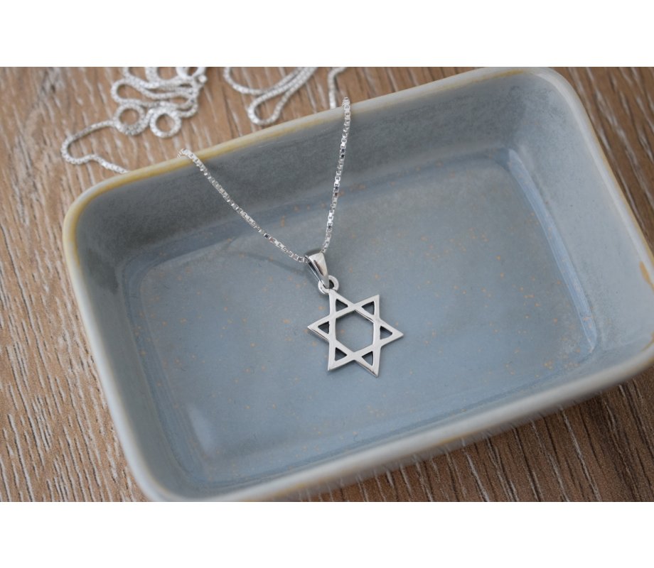 Classic 925 Sterling Silver Star of David Necklace